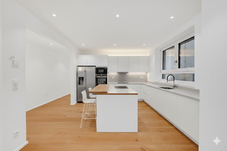 moderne-kueche-villa-2tb