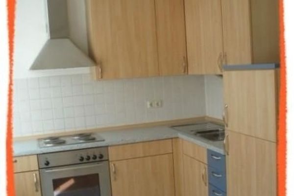 Appartamento di 2 locali con CUCINA ATTREZZATA, ascensore passeggeri fino al 3° piano e WC per ospiti in affitto!