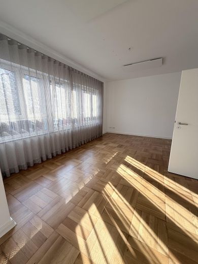 Приваблива орендна квартира з кондиціонером – доступна негайно – Esszimmer