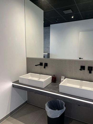 Langfristige Untervermietung | Moderne Co-Working Arbeitsplätze| nahe Hauptbahnhof Essen – WC
