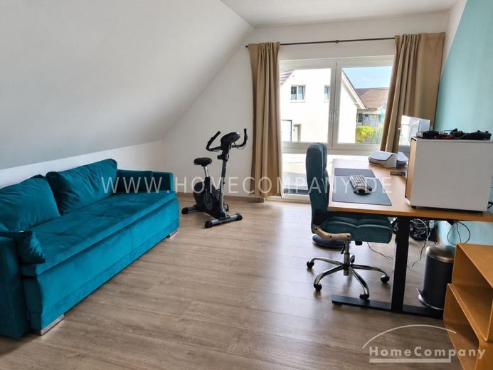 Zeer mooi, comfortabel huis met tuin, ca. 800 m² perceel en dubbele carport – 3703d27ac4e4e1088278a36eb49a2b916b7536f8.jpg
