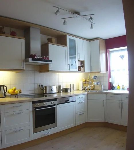 TOP 3,5-Zimmer Wohnung im 1. OG – Küche (baugl. WE)