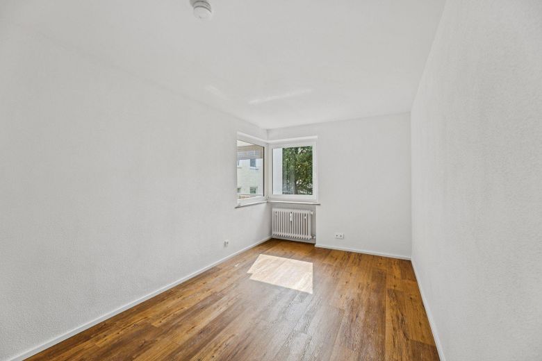 ERSTBEZUG: Erdgeschoss Wohnung 3,5 Zimmer in der Dreifaltigkeit – Kinderzimmer