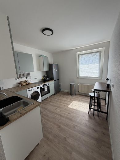 Moderne, kernsanierte 3-Zimmer-Wohnung (65 qm) im 2. OG – Gute Lage nahe FH Niederrhein! – Küche 2
