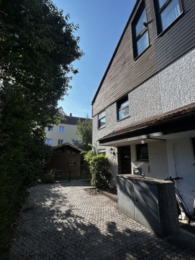 Charming end-terrace house in a quiet residential area close to the center of Burghausen – Nord-Ostseite 