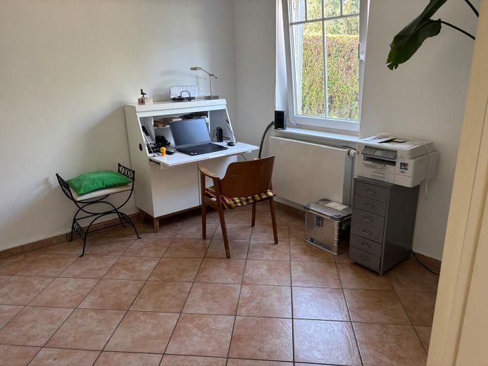 Toskana-Villa freistehend auch als Zweifamilienhaus nutzbar – Arbeits-/Gästezimmer EG