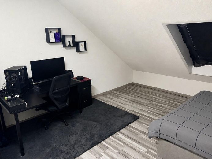 Reihenmittelhaus zu verkaufen – Schlafzimmer 4/ Arbeitszimmer