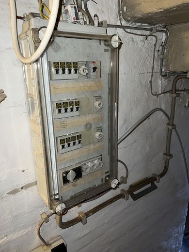 168.000€ - Keine Provision - Einfamilienhaus mit Anbau und großem Carport ruhig gelegen in Ilsede – Foto 2