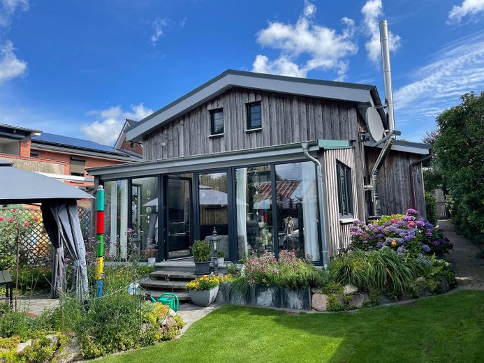 Charmantes Einfamilienhaus mit Garten - PROVISIONSFREI ! – Außenansicht Wintergarten