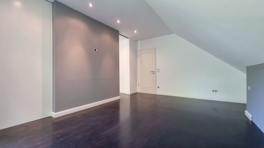 Schlafzimmer mit Ankleide