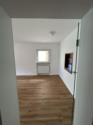 3 Zimmer Wohnung in Creglingen zu vermieten / Saniert im Dezember 2024 – Wohnzimmer