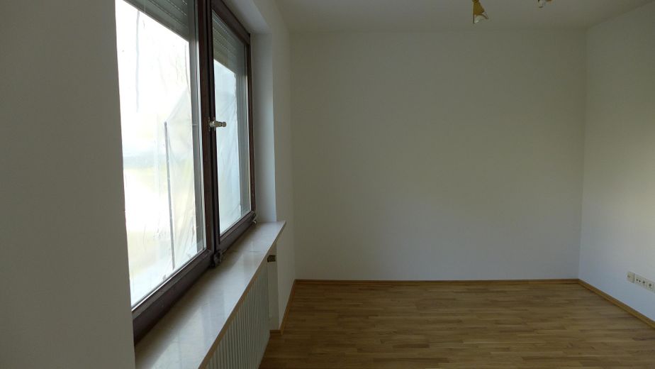 Ihr Rückzugsort in Ottobrunn:  Familien-DHH mit viel Platz und  sonnigem Garten & Top-Lage – 1. OG