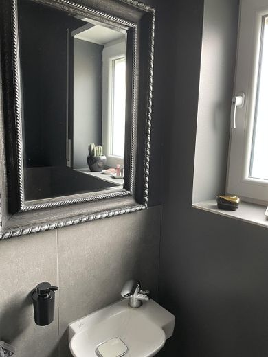 Gäste-WC 1