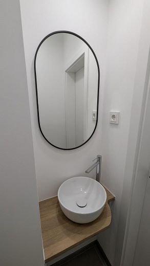 Wohntraum з видом на зелень у Дюссельдорфі – Gäste-WC