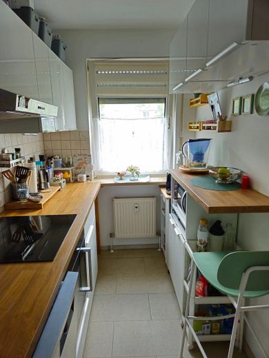 *Provisionsfrei*Von Eigentümerin,sofort frei, stillvolle Wohnung mit Tiefgarage – Küche