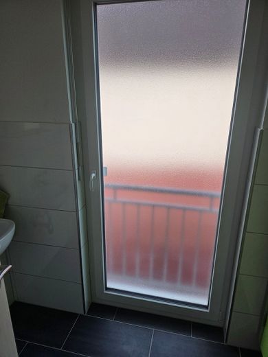Freundliche und neuwertige 3,5-Raum-Dachgeschosswohnung mit geh. Innenausstattung in Aßlar – Foto 8