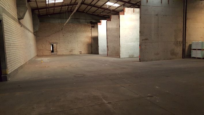 Halle B 2800 qm Innen 4