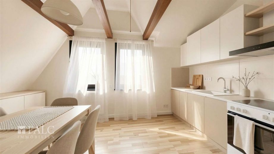 Ankommen. Wohlfühlen. Bleiben. Großzügige Wohnung in Bad Friedrichshall – DG Küche - (KI generiert)