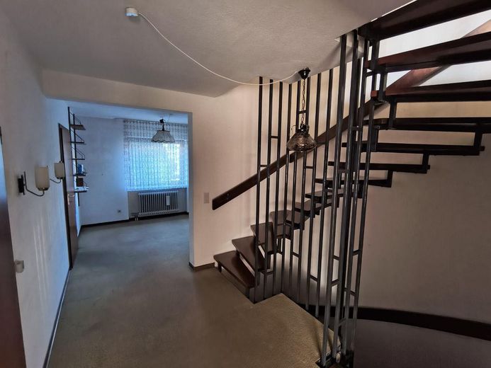 Treppenhaus EG Richtung EssZi