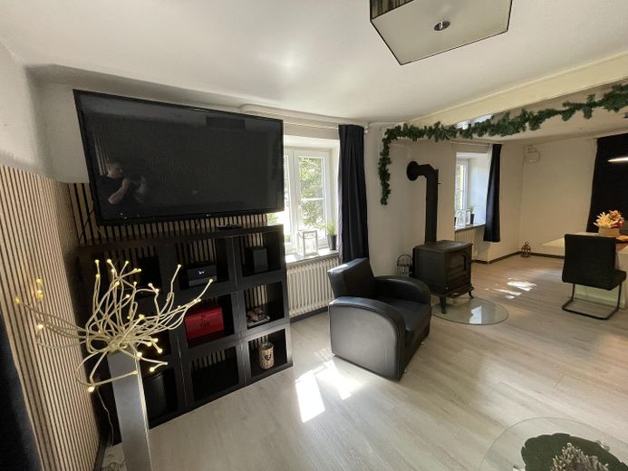 Haus in Alleinlage mit großem Grundstück und 2 Wohnungen – फोटो 42