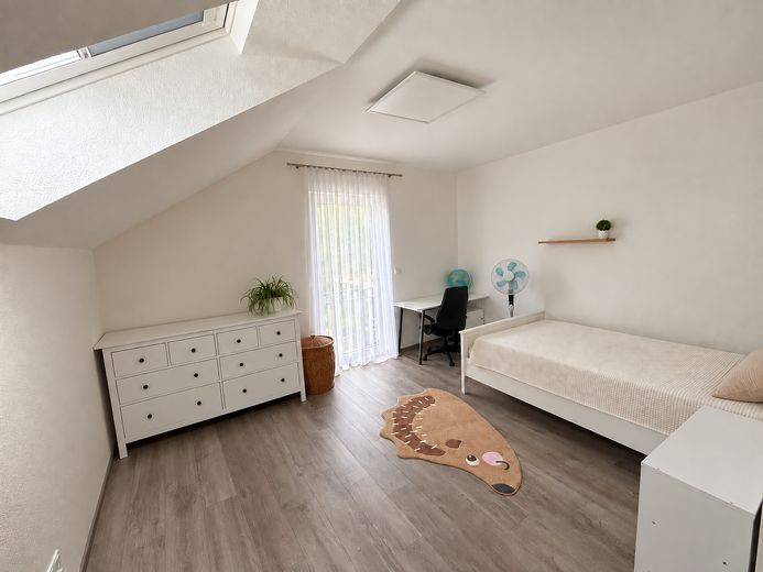 Modernes Zweifamilienhaus mit Einliegerwohnung in Elzach-Oberprechtal – Kind 1 DG