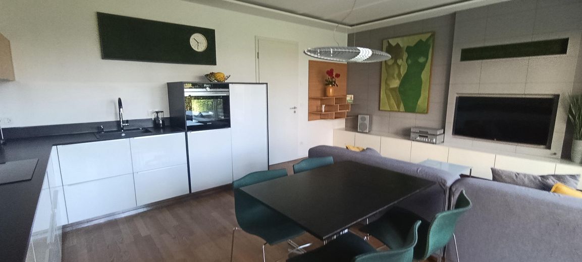 Direct beschikbare 3-kamer-tuinwoning met ZW-terras & nieuwe verwarming – provisievrij – Wohnzimmer