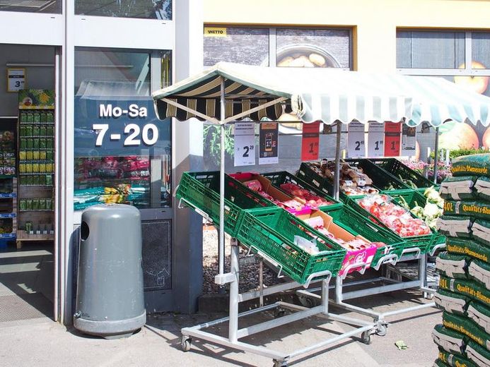 Schildow, Tschaikowskistraße, Komponistenquartier, provisionsfrei – Lebensmittelmarkt