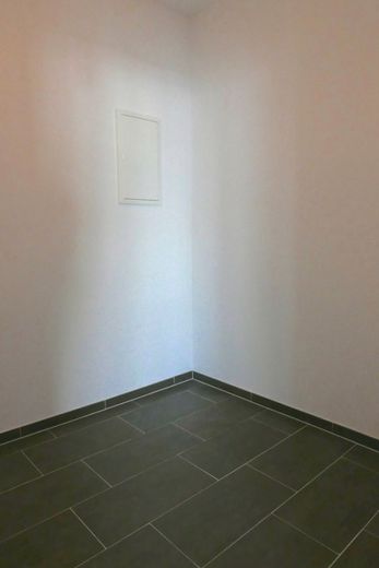 Wohnen im ehemaligen Stadtbad: Stilvolle 3-Zimmer-Wohnung mit Ruhrblick im Palais am Stadtkai – Hauswirtschaftsraum