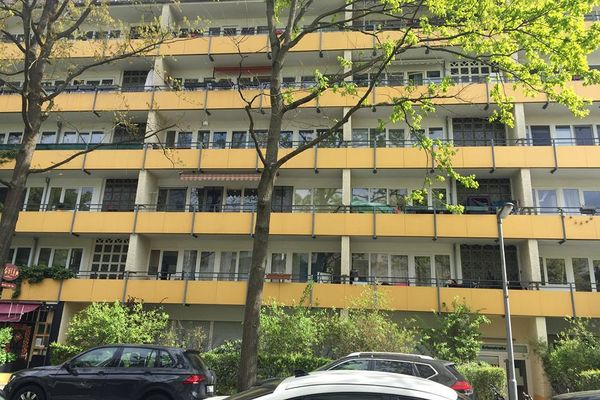 Steglitz: 2 Zimmer, 2 Balkone - gut für Selbstnutzer & Studenten