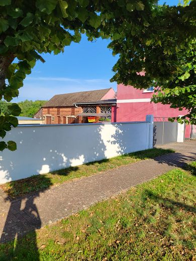 Einfamilienhaus mit großem Grundstück 6.690 m² – Vorne