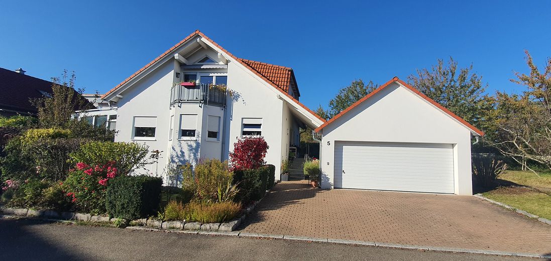 3 Familienhaus & Doppelgarage