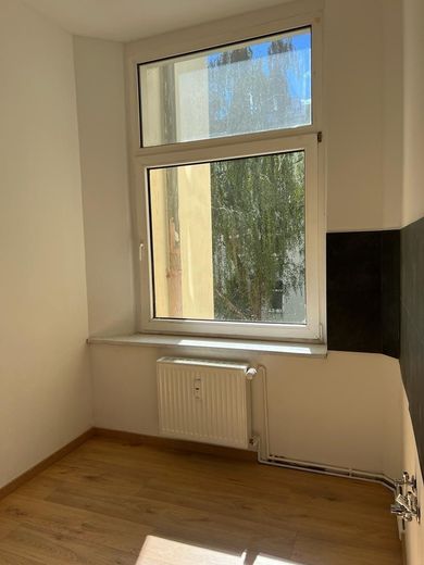 Großzügige 2-Zi Familienwohnung, 2 Bäder, zentrumsnah, sehr hell und freundlich – Küchenfenster