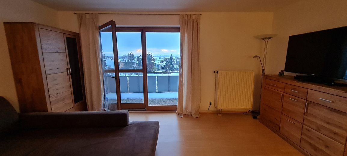 Wohnzimmer mit Terrassenblick