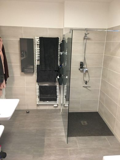 Traumhaus im grünen Wandlitz - gepflegt - 4-Zimmer -  ruhiger Garten in Seenähe -provisionsfrei – Gästebad EG