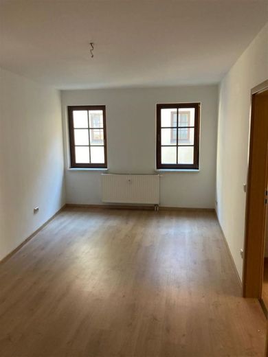 Großzügige 2-Zimmer mit Laminat und offener Küche in ruhiger Lage! – PHOTO-2022-06-17-13-01-39_5