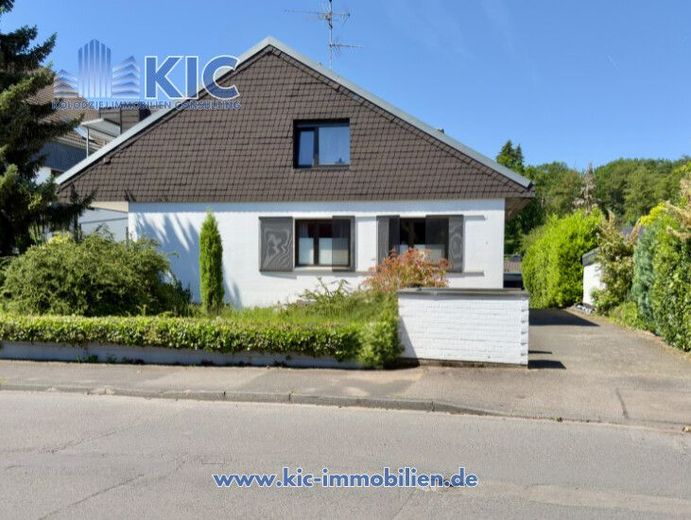 Wohnen &amp; Rendite in einer Hand · 3 - 5 Wohneinheiten · Wintergarten &amp; Traumgarten – KIC Immobilien Bergisch Gladbach-Katterbach