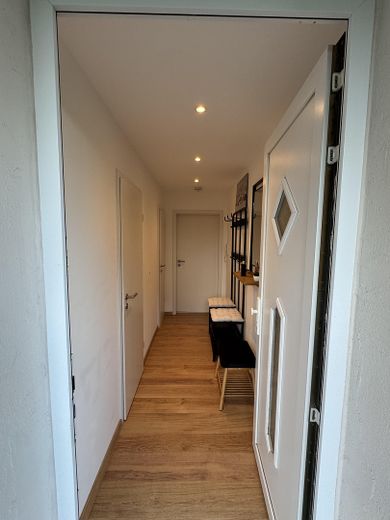 Kernsanierte 1-Zimmer-Wohnung mit Balkon, 47 m², 2. OG in Frankenthal – Flur