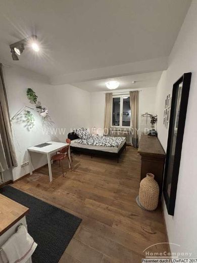 Kleines Apartment im Viertel – f3cfccb0f1b58e9a1afb2e2e41490627e99cdb2b.jpg
