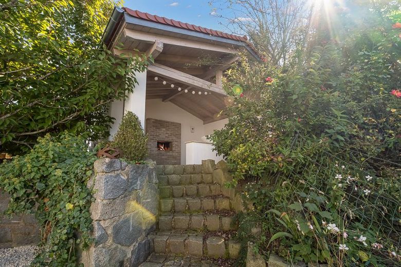 Gartenhaus mit Kamin