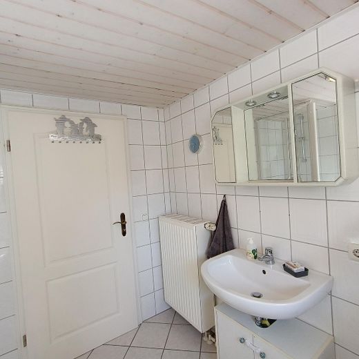 Top Lage! Modernisiertes Haus mit Einliegerwohnung, Garten & Mietpotenzial – Foto 21