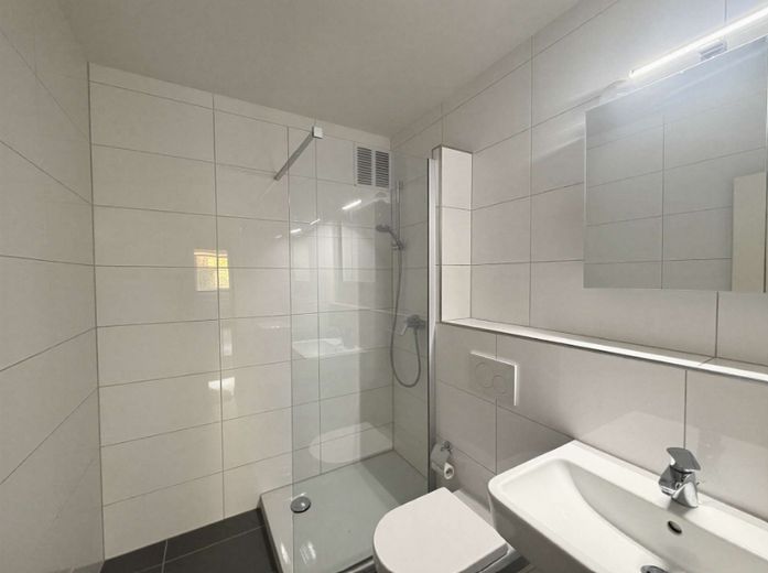 Helle 2-Zimmer-Wohnung mit Balkon in Uni-Nähe – ideal für Paare – WJ-00213_bild_004.png