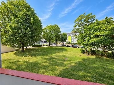 A DREAM HOME WITH TWO BALCONIES – 1789039521_eed5f86.jpg