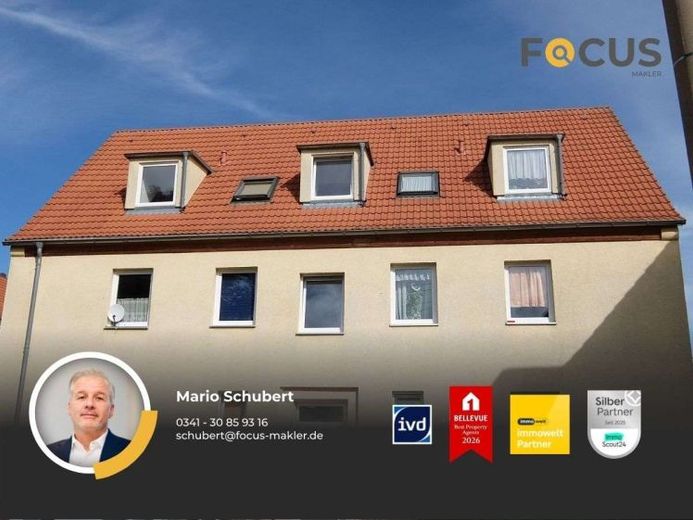 Böhlen - Jetzt wieder verfügbar - kleine DG-Wohnung mit Einbauküche, Wannenbad & grüner Aussicht – Foto 1