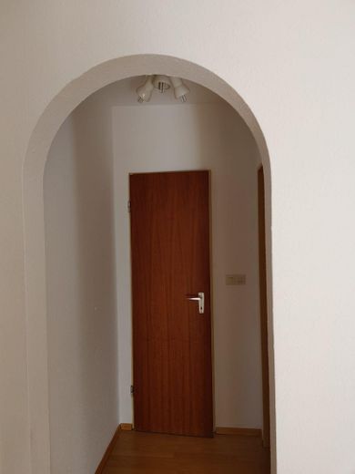 zu Toilette und Badezimmer