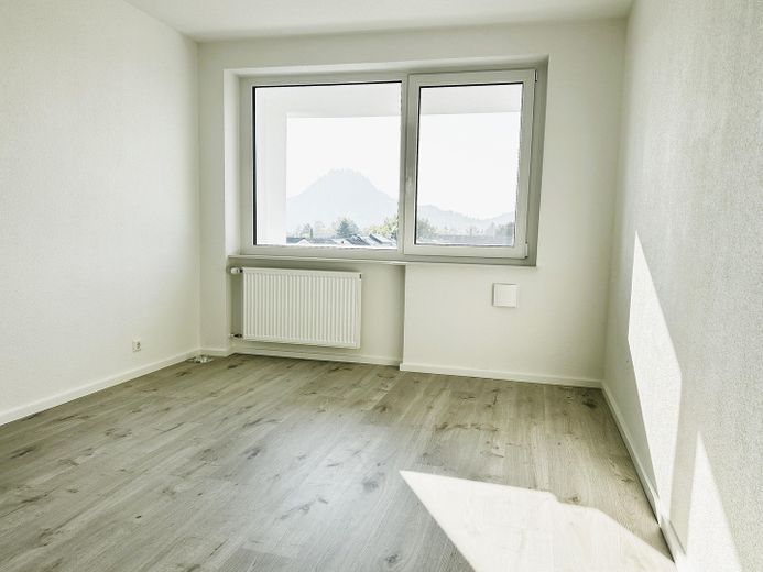 Erstbezug nach Kernsanierung 2,5 Zim.-Wohnung am See mit Balkon in Singen – Schlafen