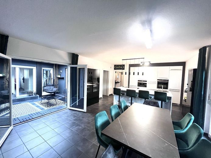 Einfamilienhaus| Außergewöhnlicher Atrium-Bungalow | A+ Energieeffizienz | barrierearm | von PRIVAT – Foto 1