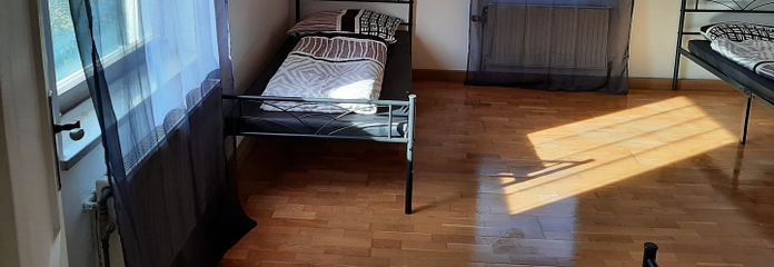 W pełni umeblowane pokoje dla ekip pracowniczych do wynajęcia