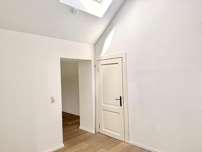 PROVISIONSFREI * HISTORISCHER CHARME & NEUBAUKOMFORT * A+ EFFIZIENZ * BAUERNHAUS AUF HOFANLAGE – Helle Räume