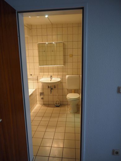 2 pièces à Birkenfeld : de l’espace pour votre quotidien – Bad