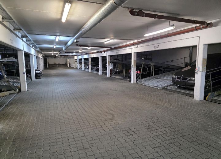 Sicherer Garagenstellplatz in Fürth Südstadt – oberer Duplex-Stellplatz mit Videoüberwachung – Garage